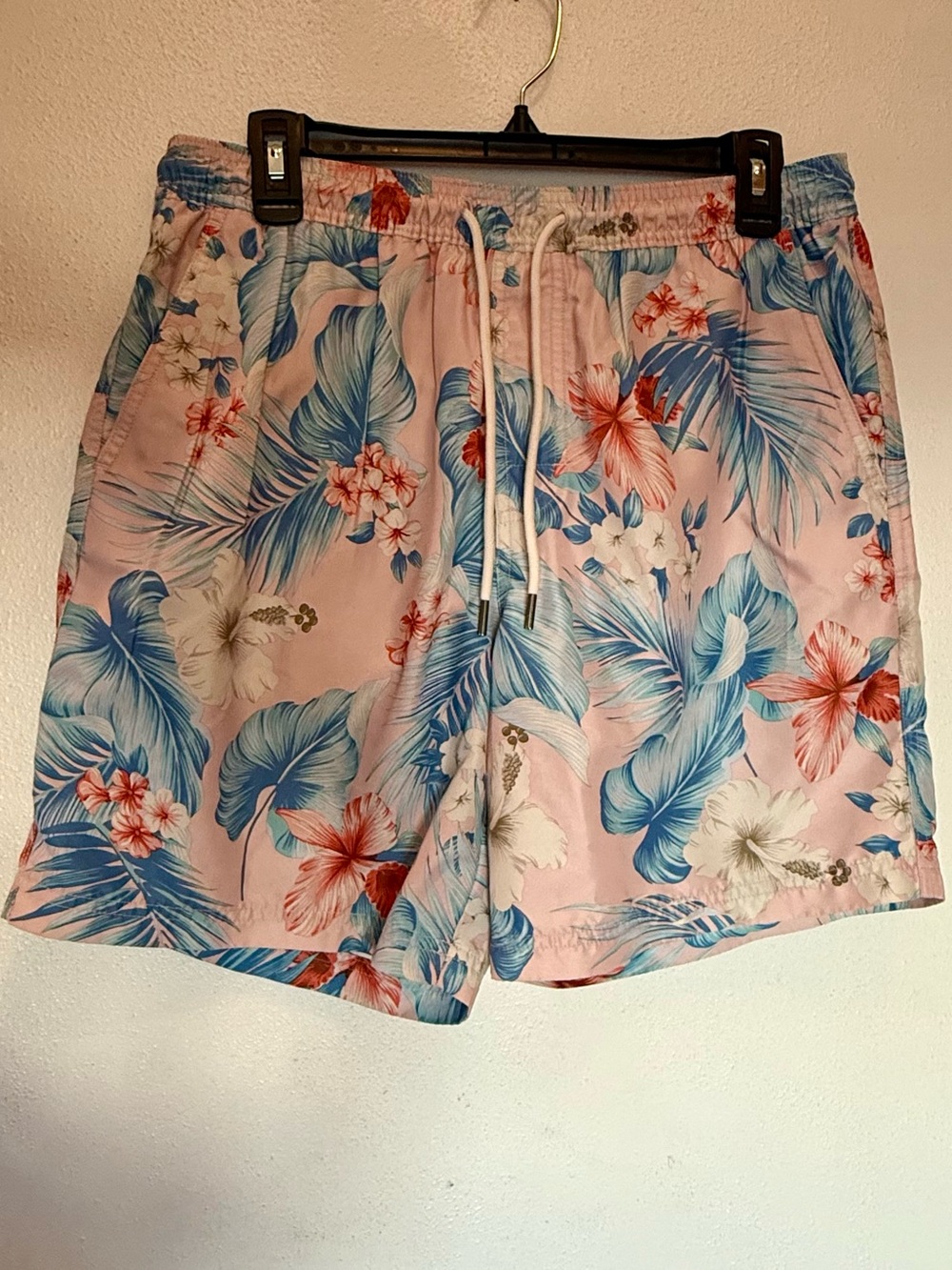 American Eagle Outfitters Pink Floral Men's Swim Trunks